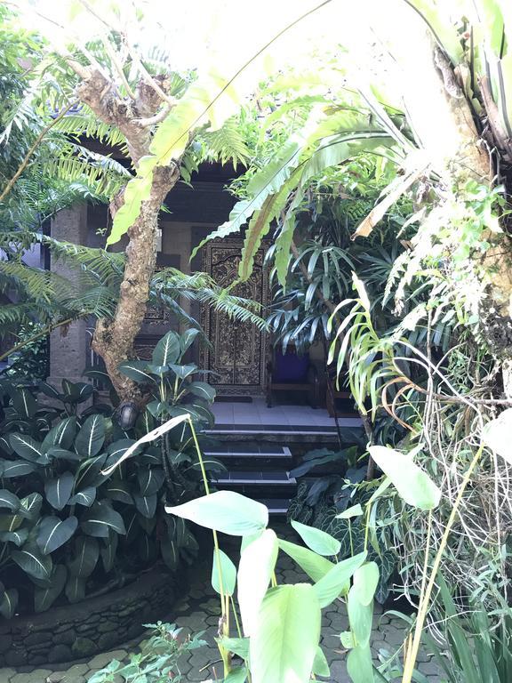 Nirvana Pension Ubud Buitenkant foto