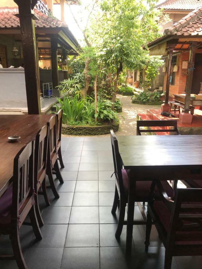 Nirvana Pension Ubud Buitenkant foto