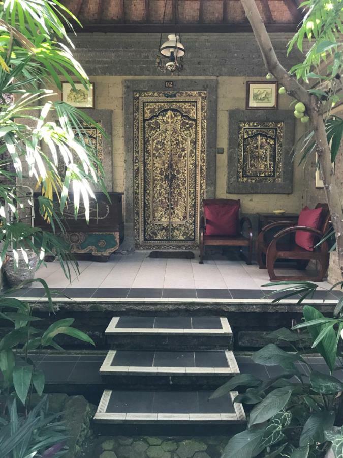 Nirvana Pension Ubud Buitenkant foto