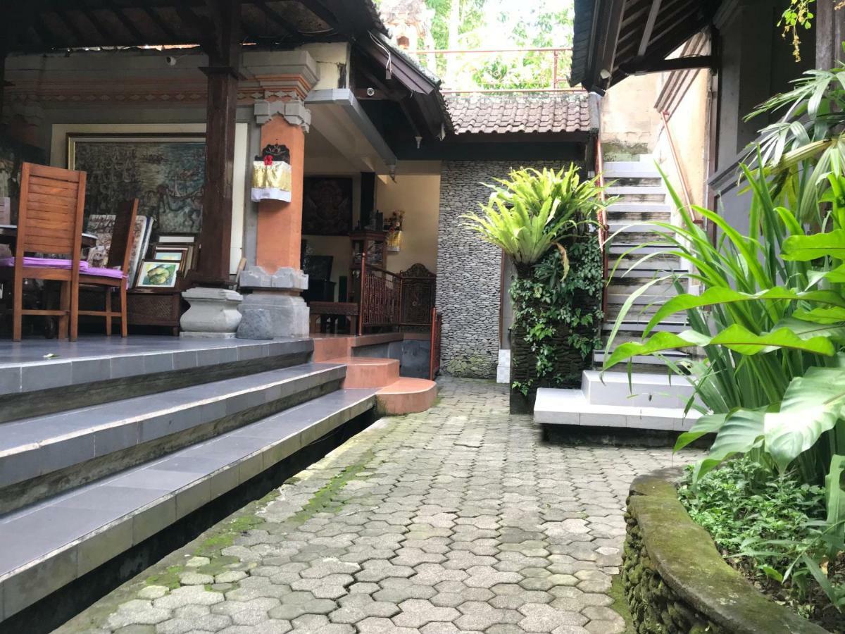Nirvana Pension Ubud Buitenkant foto